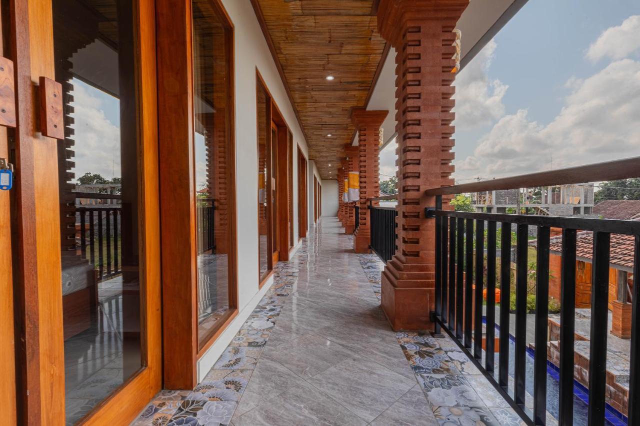 Candra Loka Studio & Apartment By The Loka كيروبوكان المظهر الخارجي الصورة