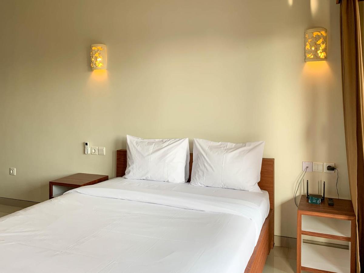 Candra Loka Studio & Apartment By The Loka كيروبوكان المظهر الخارجي الصورة
