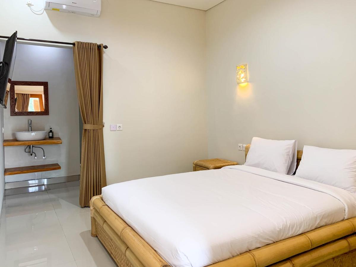 Candra Loka Studio & Apartment By The Loka كيروبوكان المظهر الخارجي الصورة