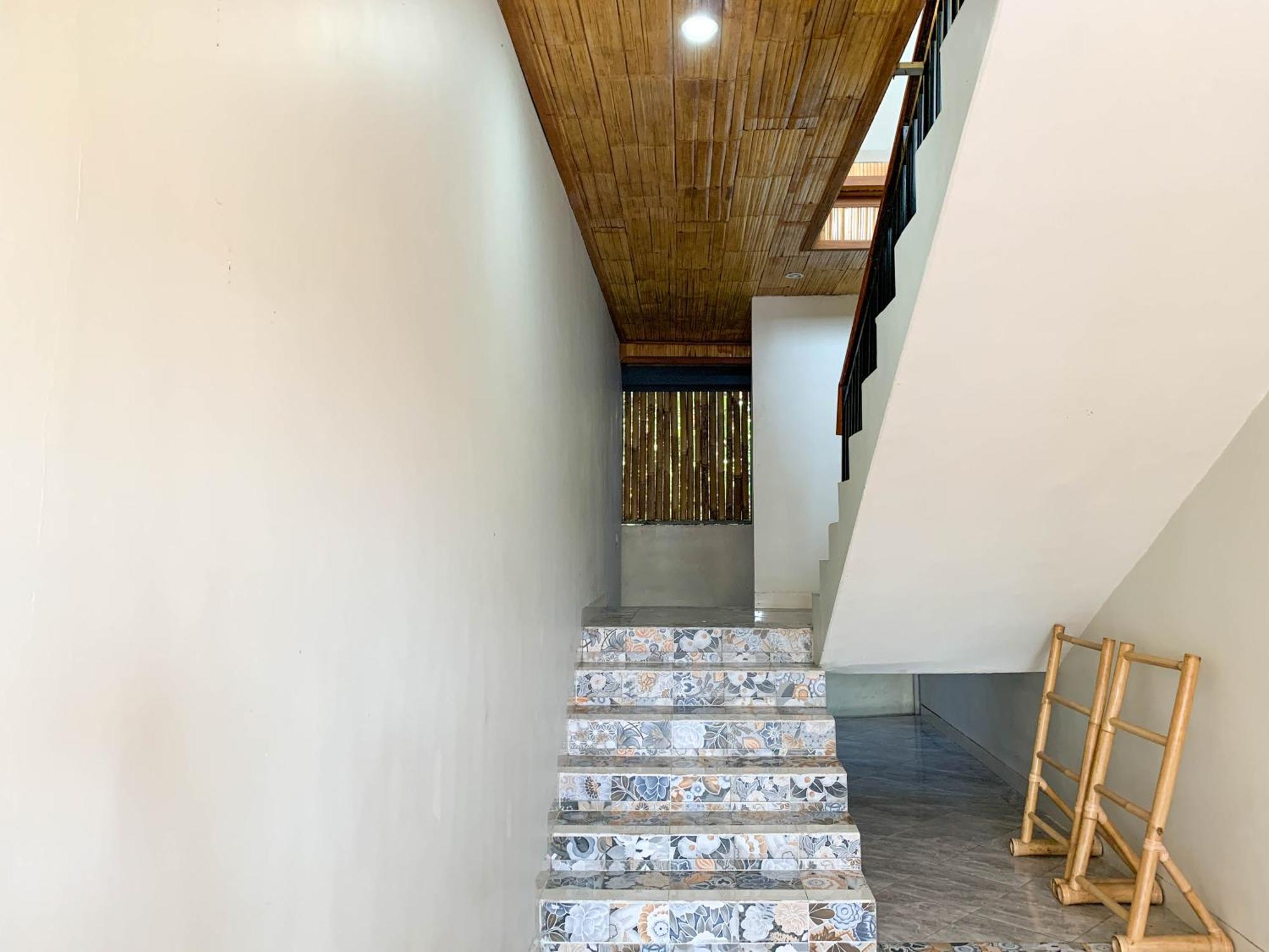 Candra Loka Studio & Apartment By The Loka كيروبوكان المظهر الخارجي الصورة